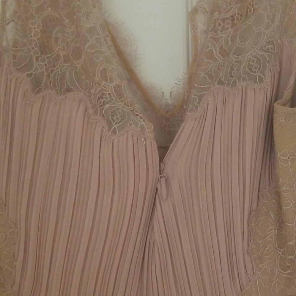 Dress - Picture 4 of 8